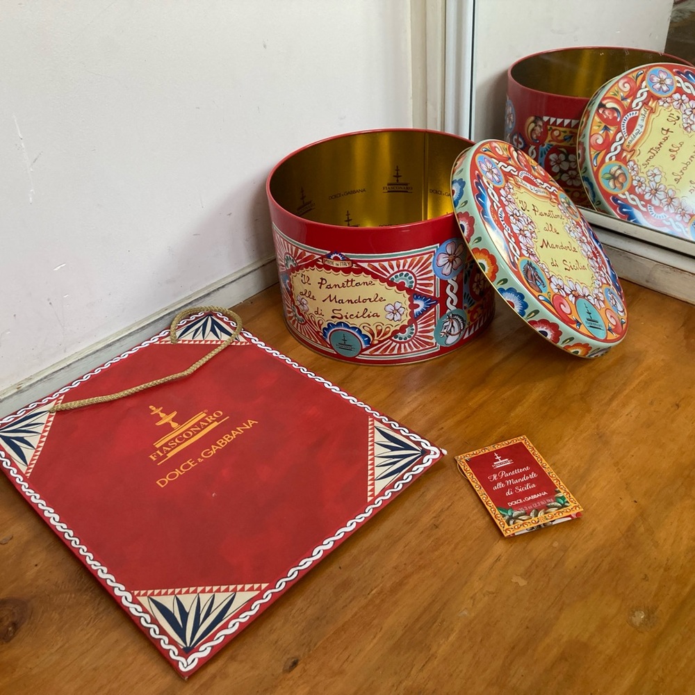 Dolce & Gabbana tin